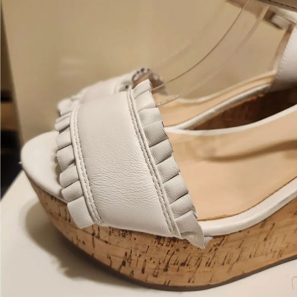Kate Spade "Tomas" White Leather Ruffle Trim Cork Platform Sandals Sz.7.5 $235 - Picture 4 of 7